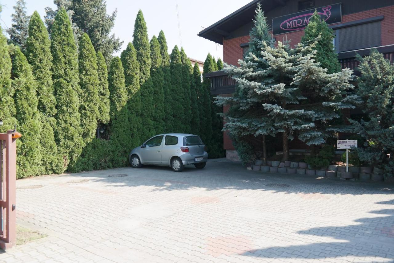 Villamirage Tarnowskie Góry Dış mekan fotoğraf